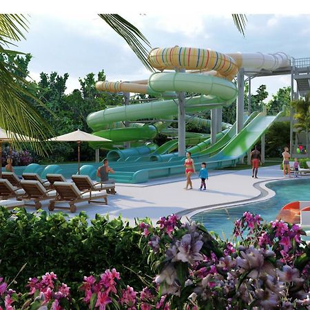 Maris Grand Waterpark Resort Protaras Exterior photo