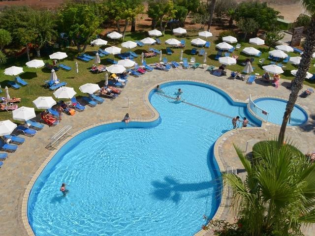 Maris Grand Waterpark Resort Protaras Exterior photo