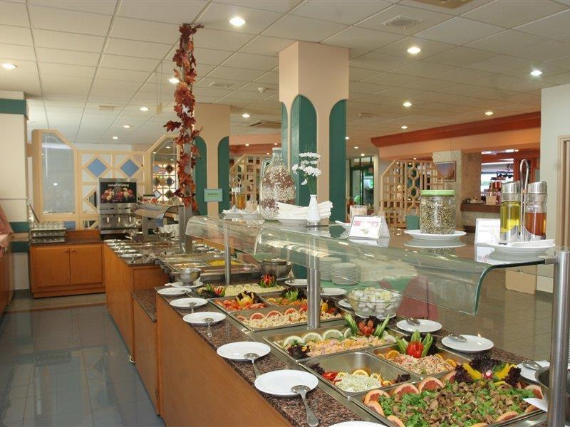 Maris Grand Waterpark Resort Protaras Exterior photo