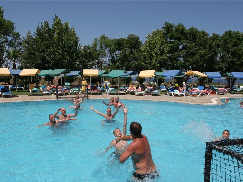 Maris Grand Waterpark Resort Protaras Exterior photo