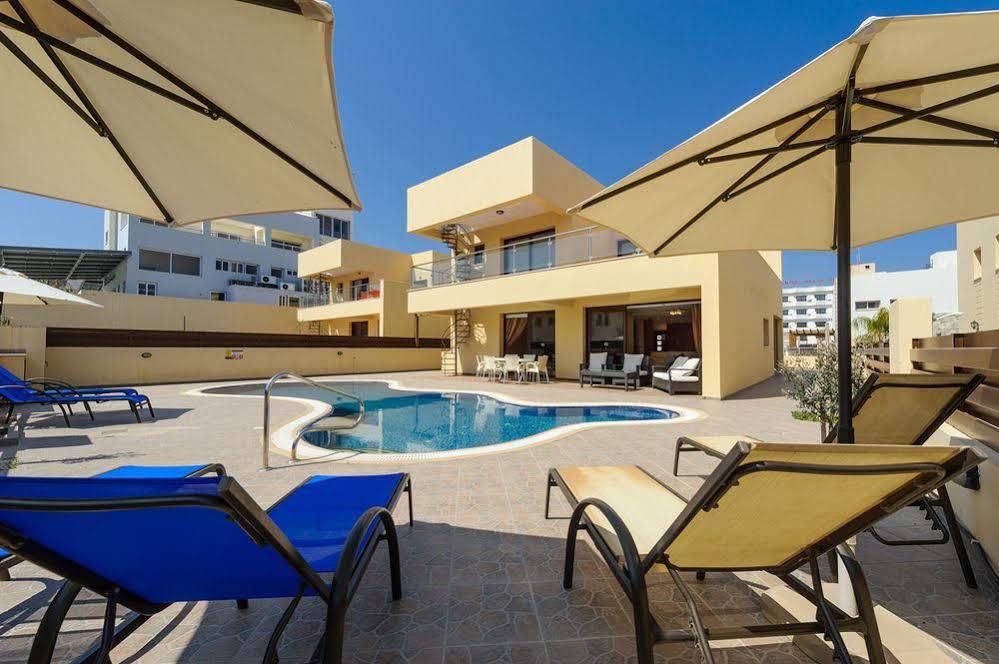 Maris Grand Waterpark Resort Protaras Exterior photo